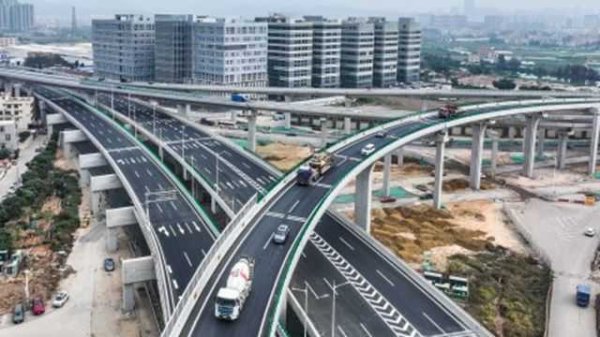 通盈证券 国金证券：无人物流车重构快递物流成本格局，落地应用迎来爆发
